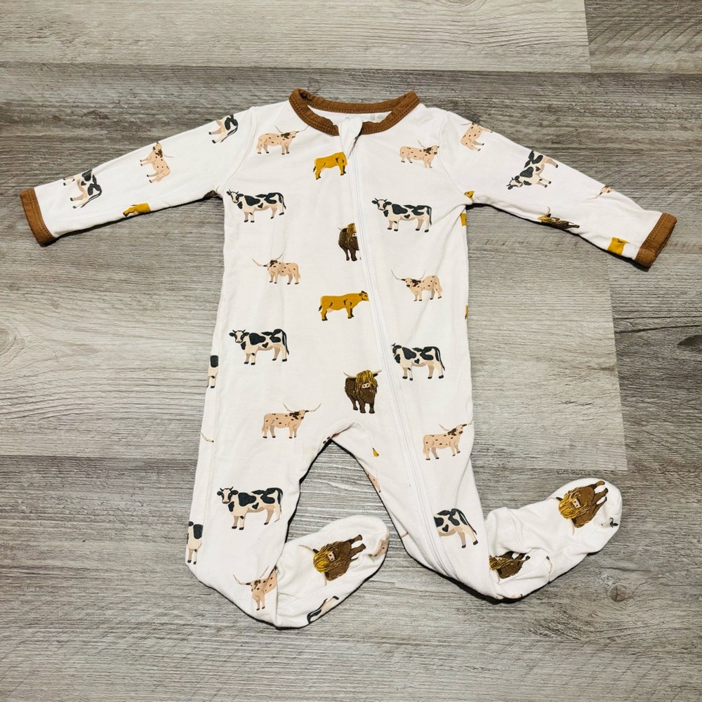 NWOT Kyte Baby One piece sleeper with Cow Print - White/Brown Bamboo